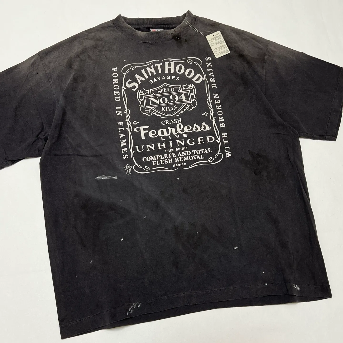 SAINT Mxxxxxx × NEIGHBORHOOD STHD . SS TEE FEARLESS/BLK NBHD Takizawa Shinsuke co-branded whiskey label/love skull angel distressed short sleeves washed black S-XL tube weave without side seam fabric ready-made Assute dyeing custom-woven NBHD co-branded main mark washed mark truly correct version top-level printing process restoration distressed treatment